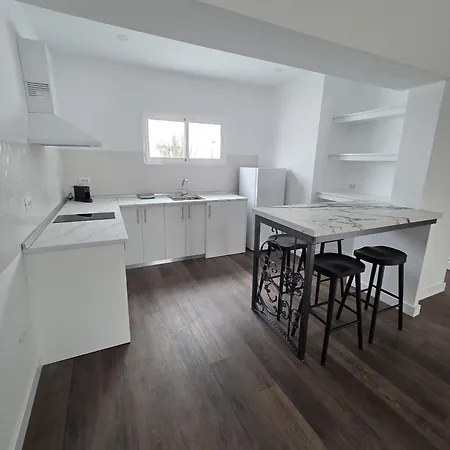 Monopol ホテル 3*