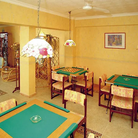 Monopol ホテル 3*