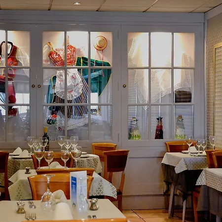 Hotel Monopol 3*