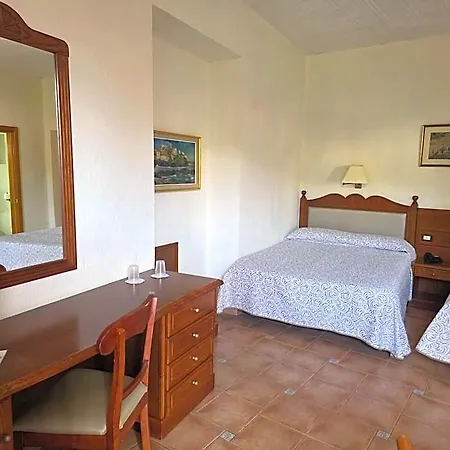 Monopol Hotel 3*