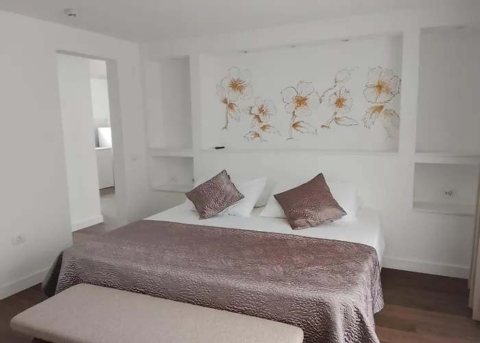 Hotel Monopol 3*