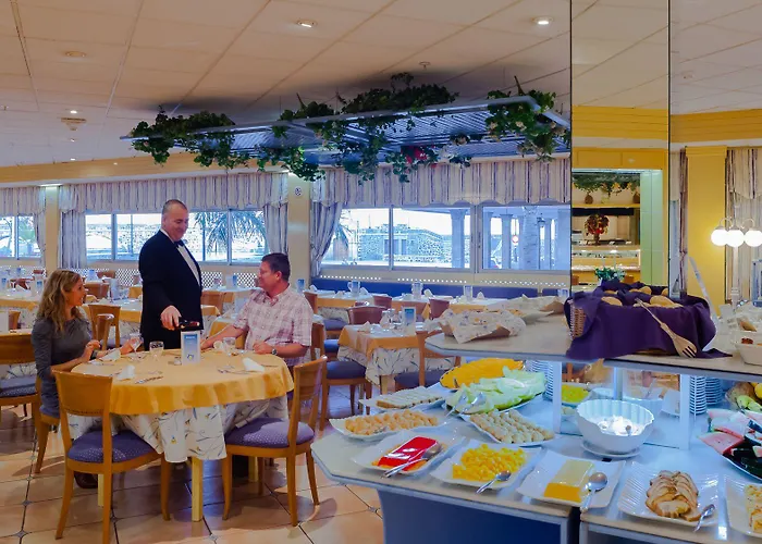 Monopol Hotel 3*