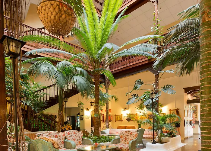 Monopol Hotel