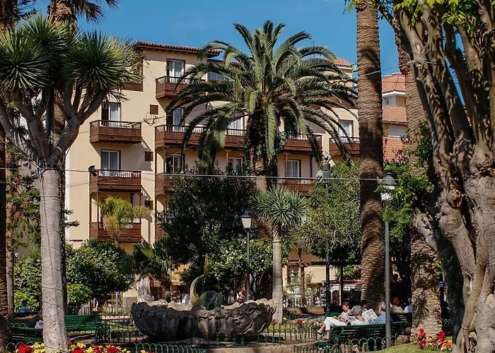 Monopol 3* Puerto de la Cruz (Tenerife)