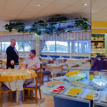 Monopol Hotel 3*