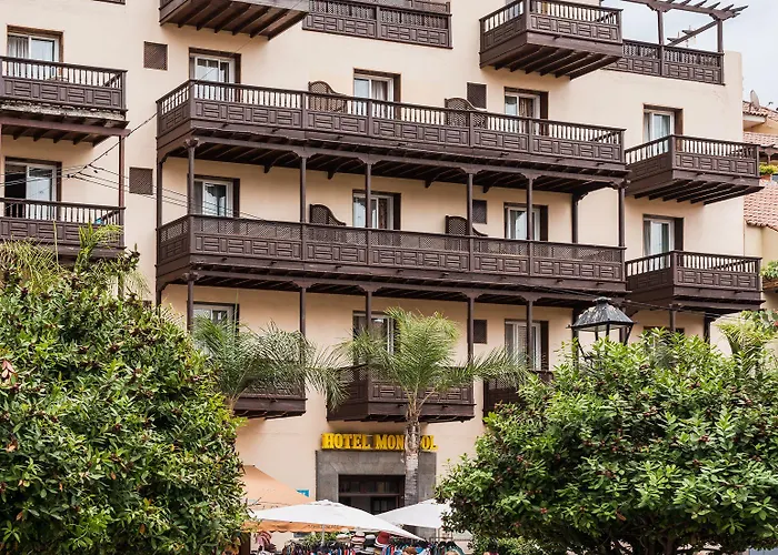 Ξενοδοχείο Monopol 3*